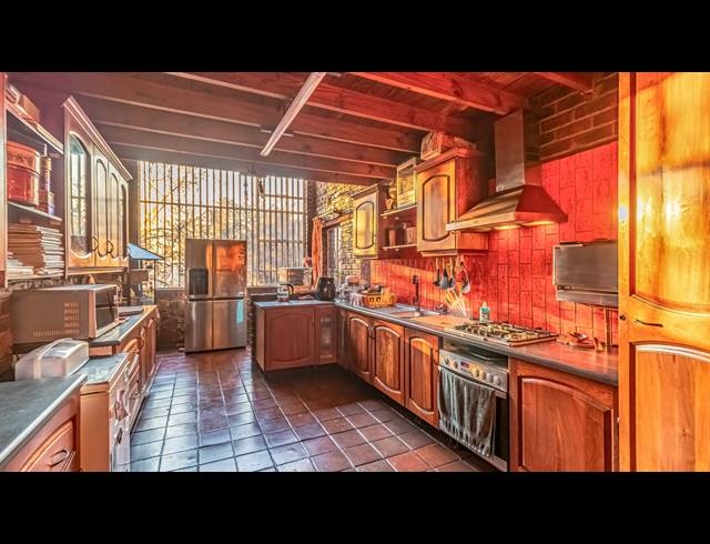 4 BEDROOM HOUSE FOR SALE IN GLENVISTA